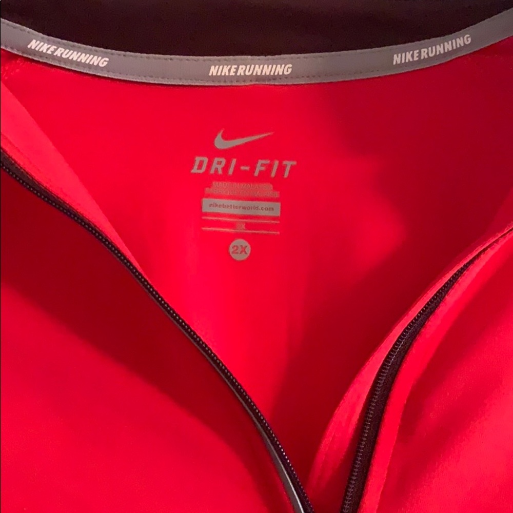 NWT Nike  Plus Dri Fit Long Sleeve Moving Sale - Picture 3 of 5